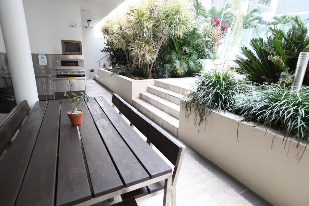 Lanai Riverside Apartments Mackay Bagian luar foto