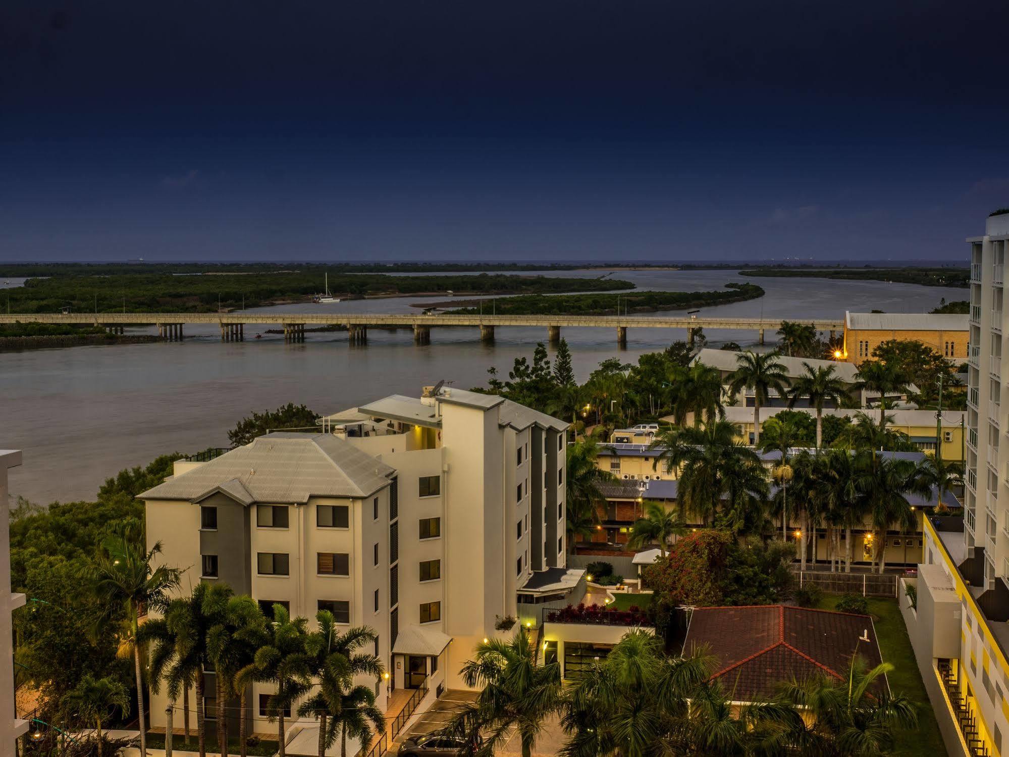 Lanai Riverside Apartments Mackay Bagian luar foto
